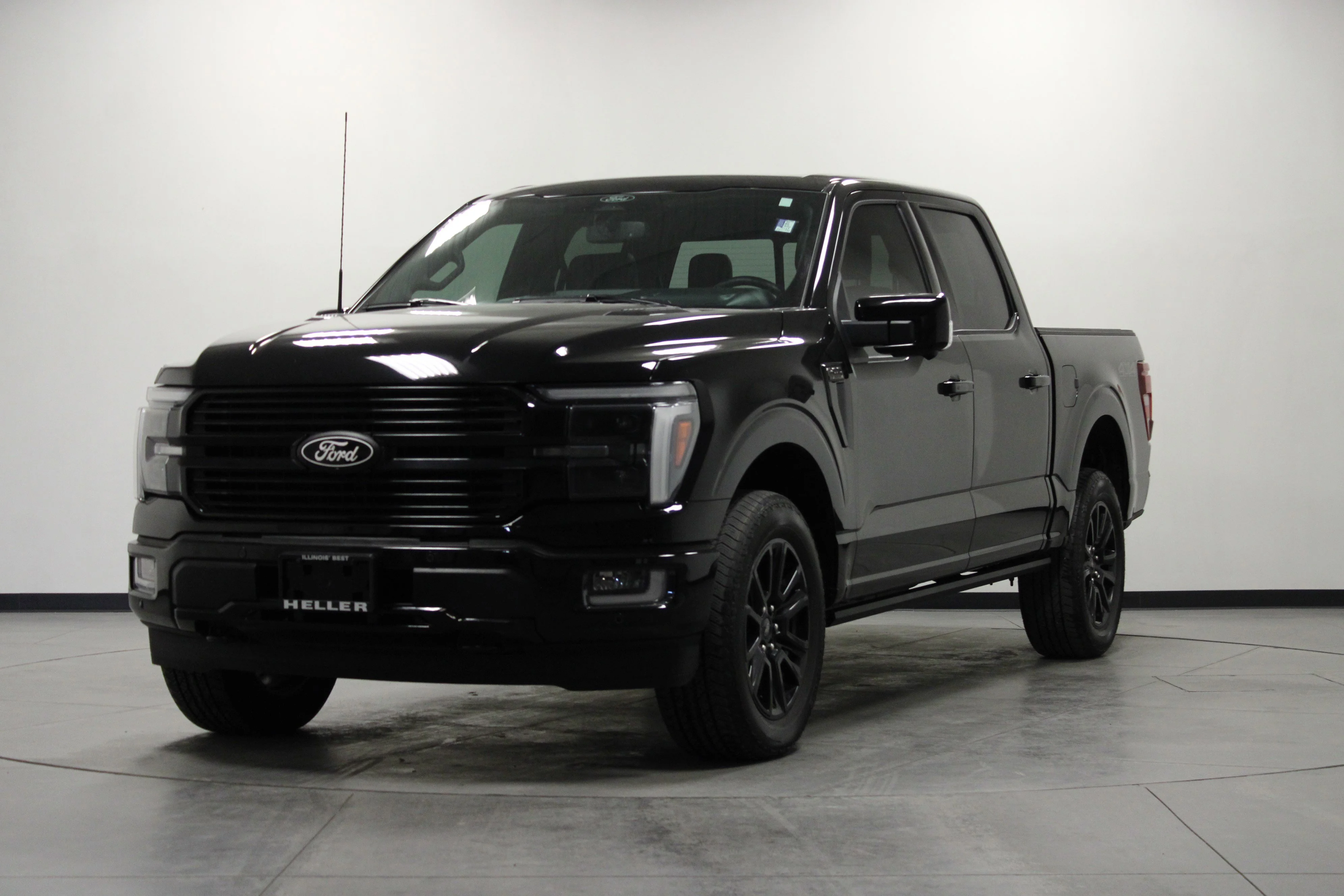 Used 2025 Agate Black Metallic Ford Platinum image 8