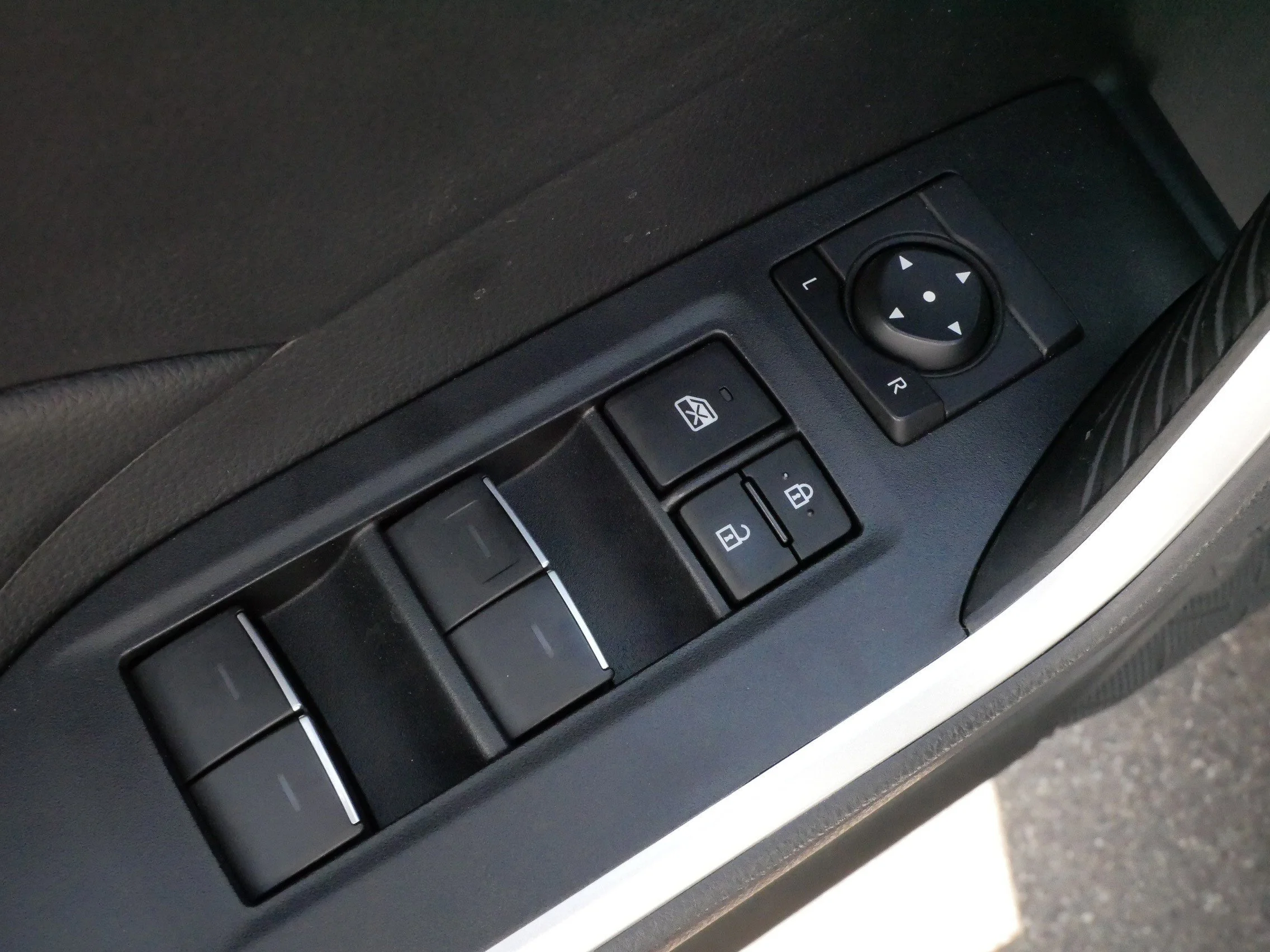 Used 2023 Silver Sky Metallic Toyota XLE image 19