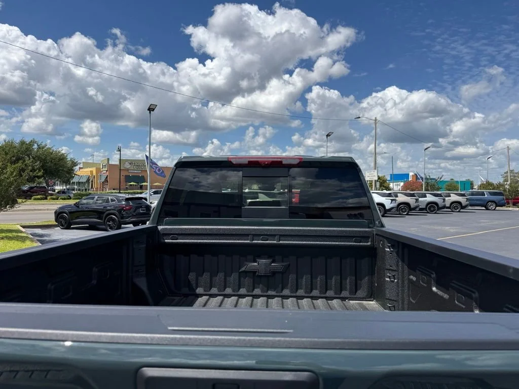 2026 Chevrolet Silverado 2500 HD ZR2 - Photo 12