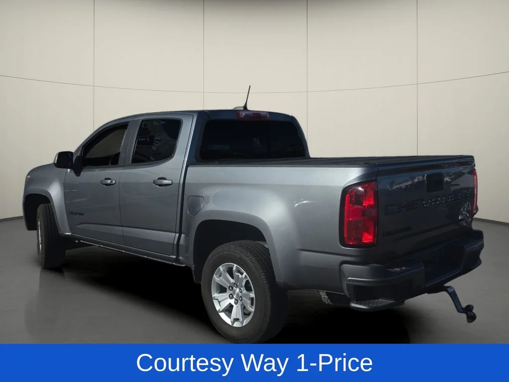 Used 2021 Gray Chevrolet LT image 6