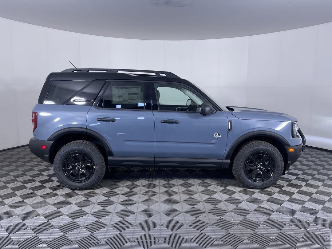 New 2025 Azure Gray Metallic Tri-Coat Ford Outer Banks image 10