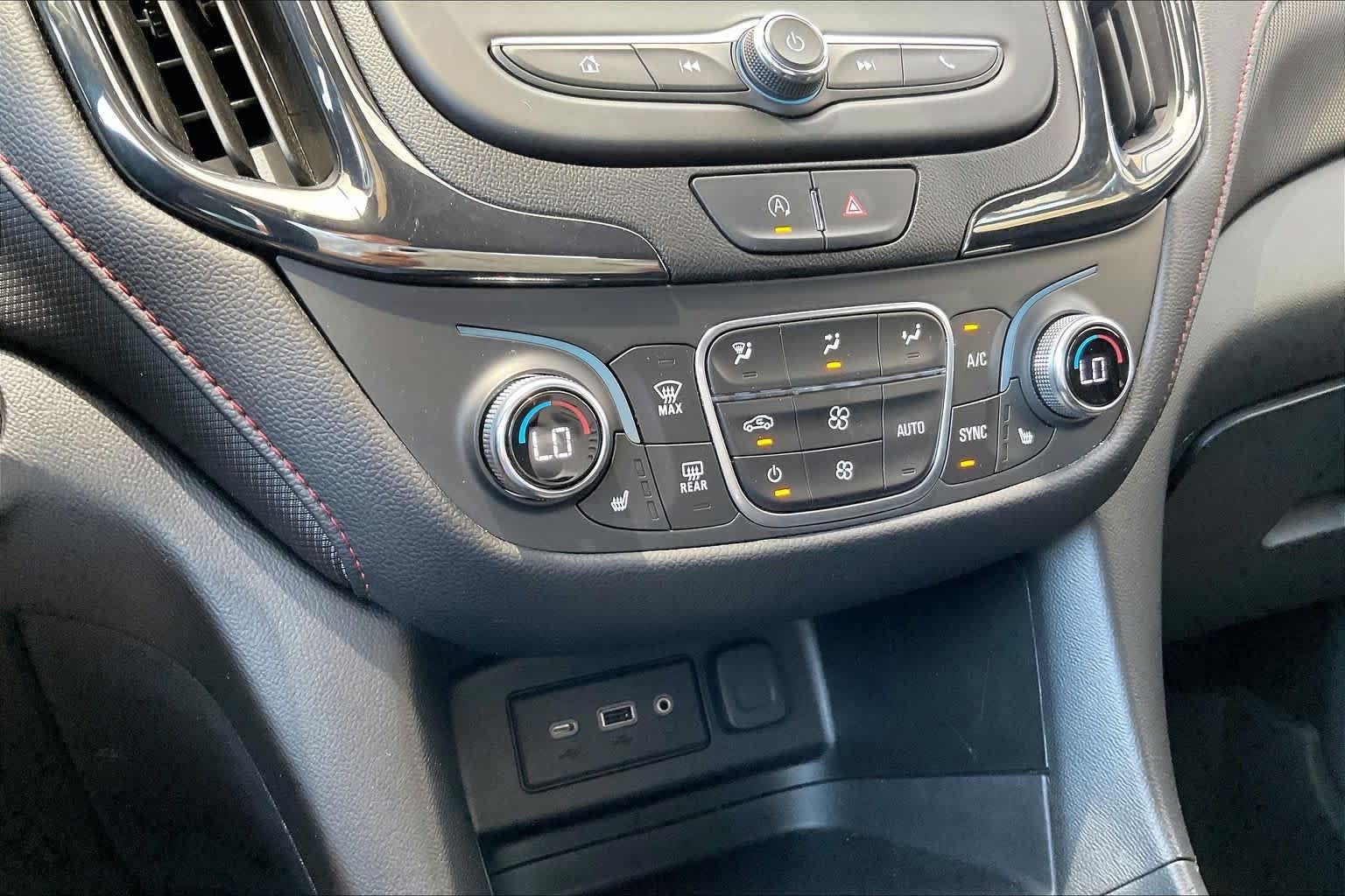 2022 Chevrolet Equinox RS - Photo 32