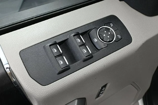 Used 2020 White Ford XLT image 15