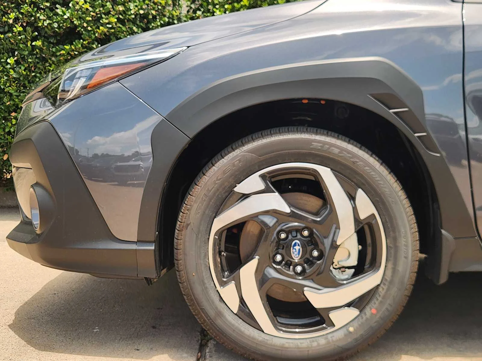New 2026 MAGNETITE GRAY PEARL Subaru Limited Hybrid image 7