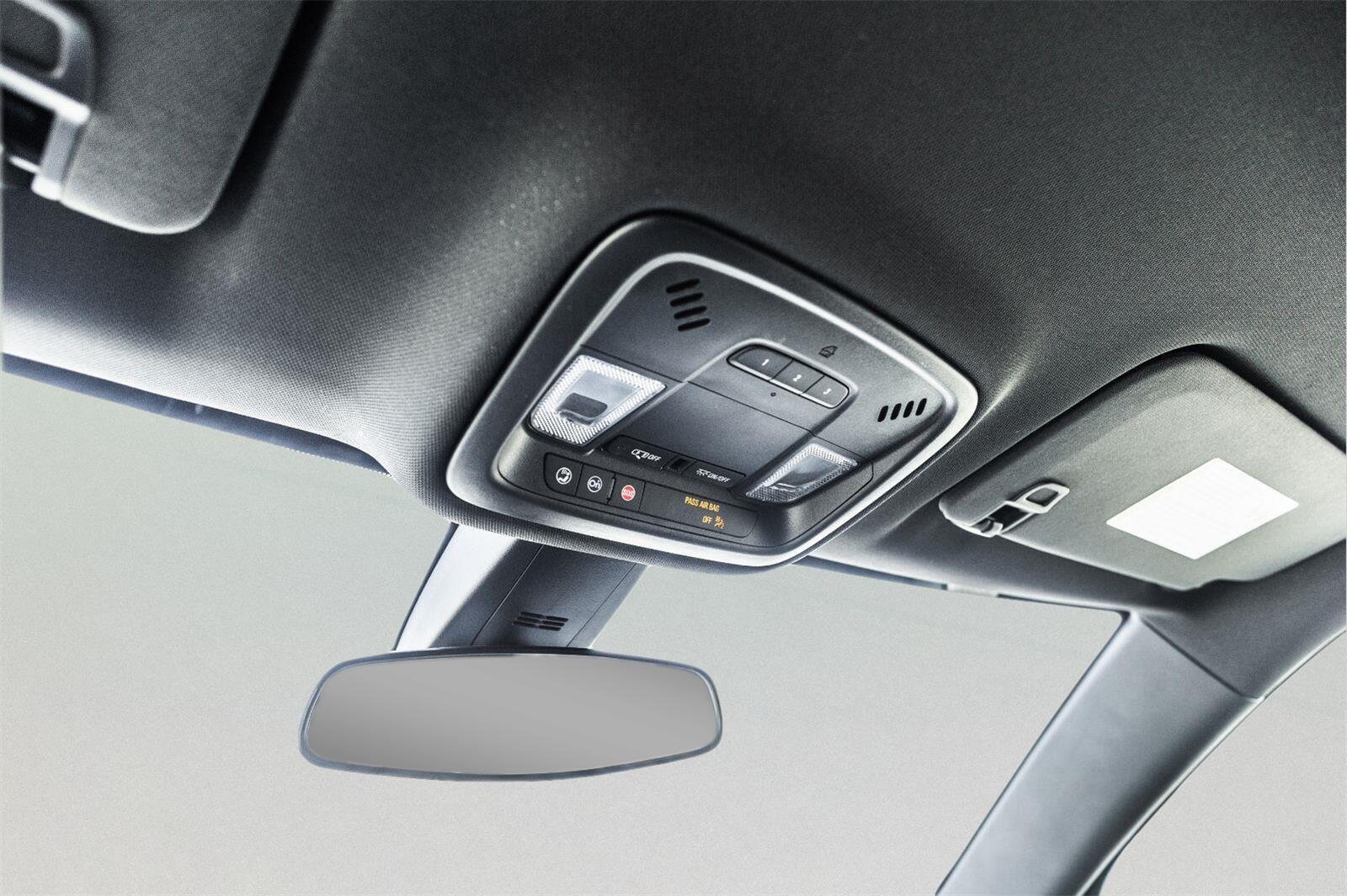 Used 2023 SUMMIT WHITE Chevrolet LT Cloth image 19
