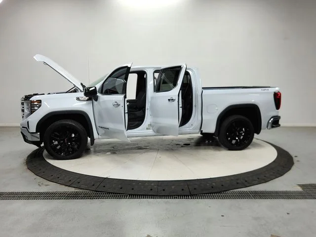 New 2026 White GMC SLT image 13