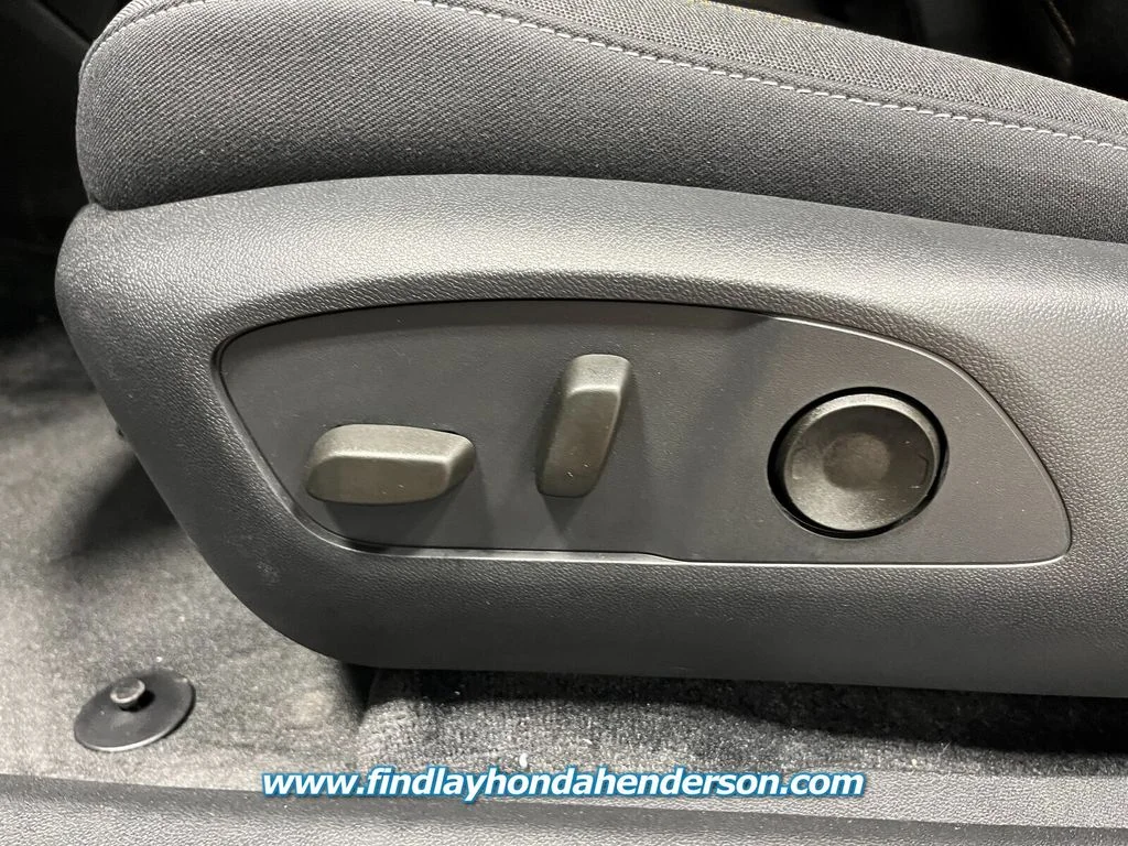 New 2026 Mercury Silver Metallic Honda EX image 15