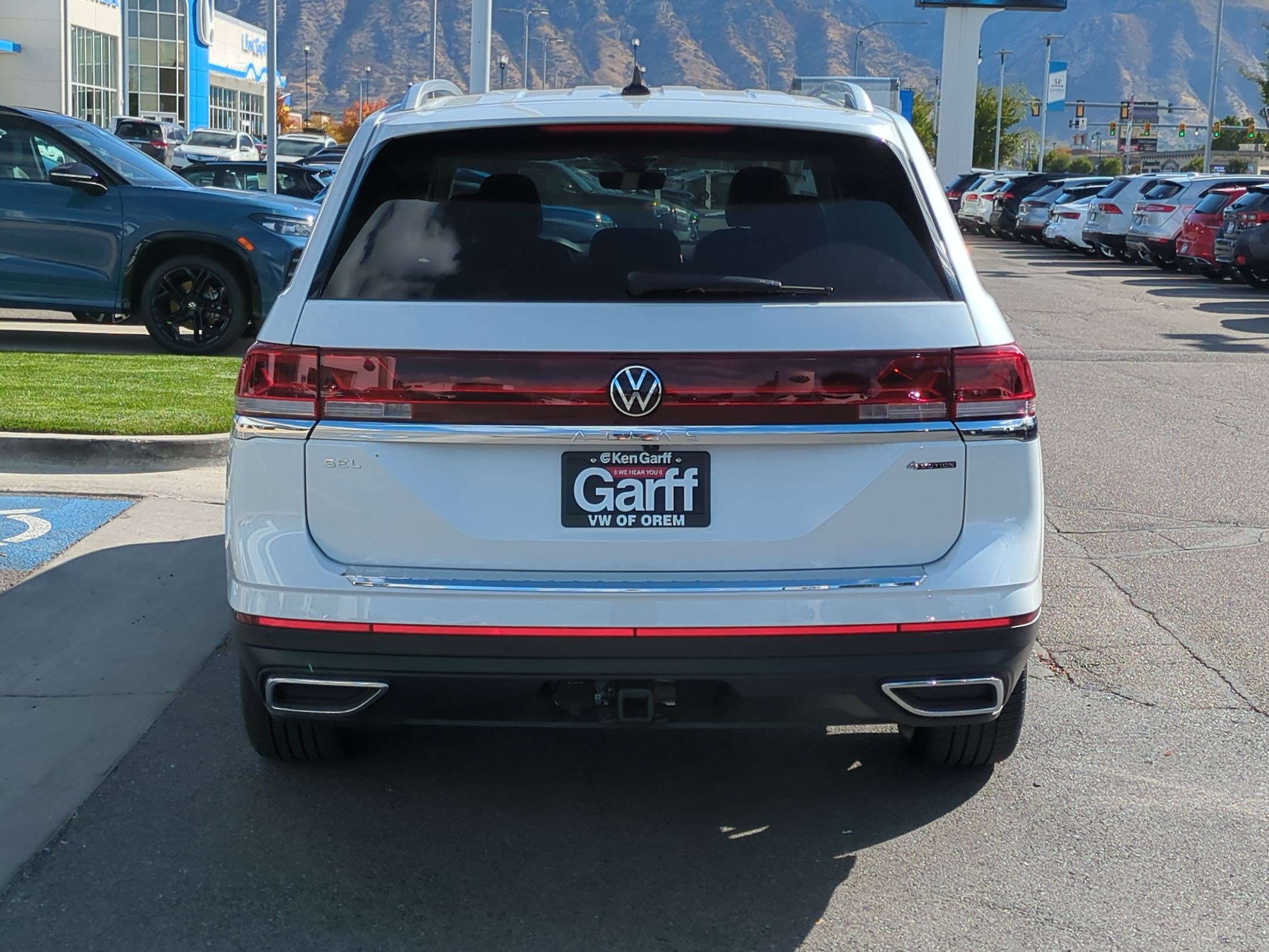 New 2026 Opal White Pearl Volkswagen 2.0T SEL image 4