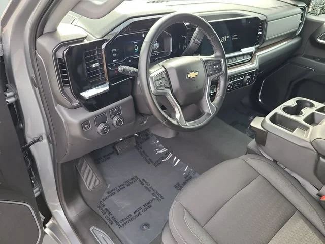 Used 2023 Sterling Gray Metallic Chevrolet LT image 17