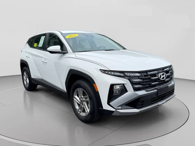 2025 Hyundai Tucson SE