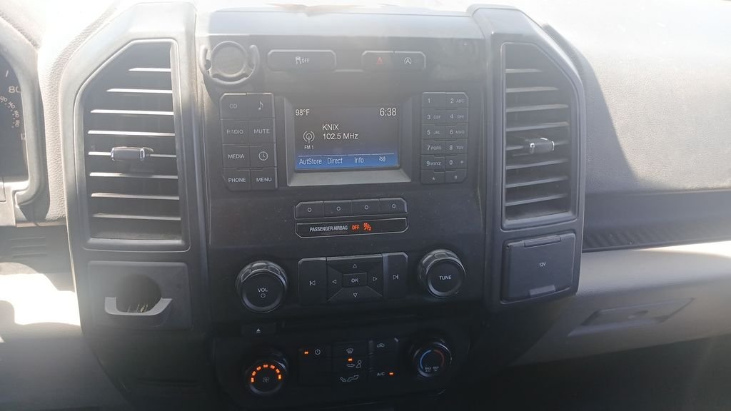 Used 2015 Blue Ford XL image 12