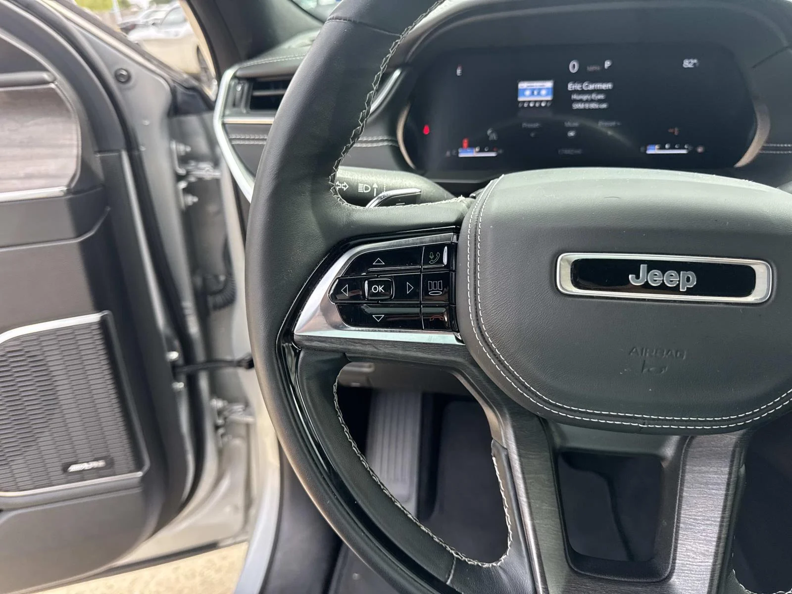 Used 2022 Silver Zynith Jeep Overland image 23