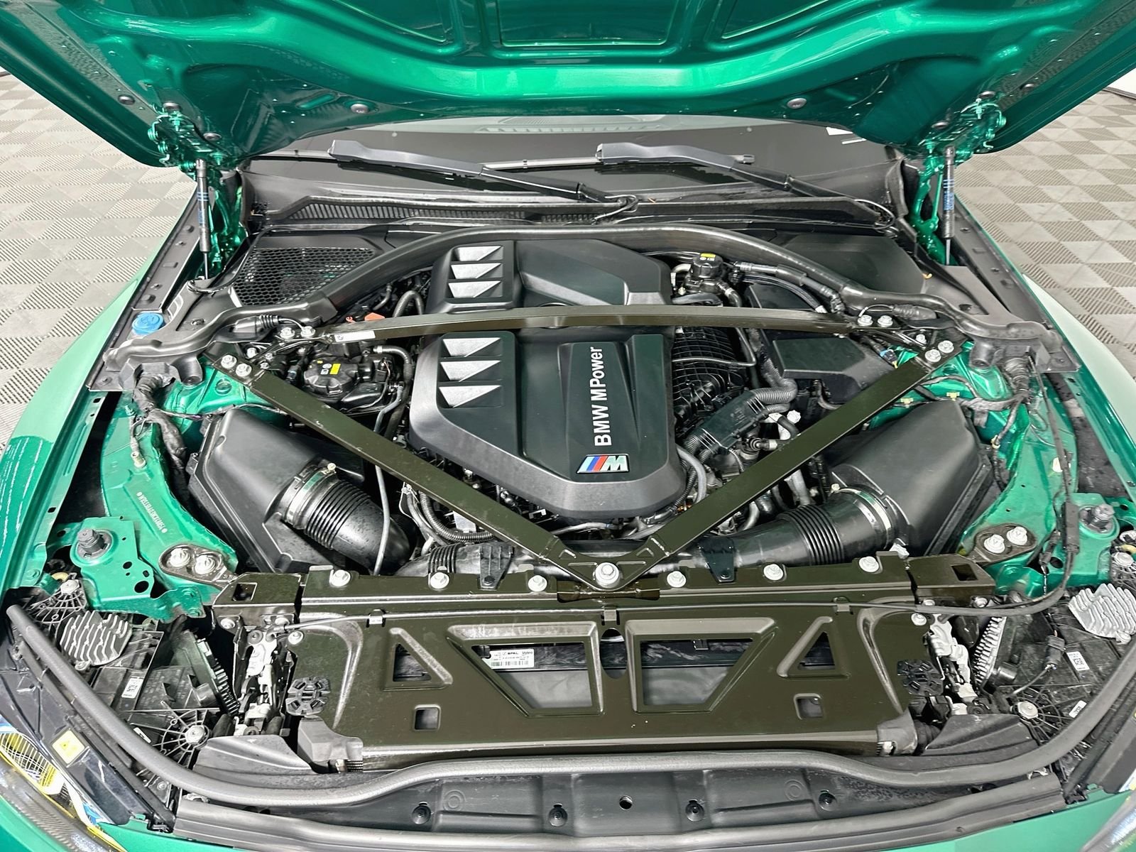 Used 2022 Isle of Man Green Metallic BMW Competition image 33