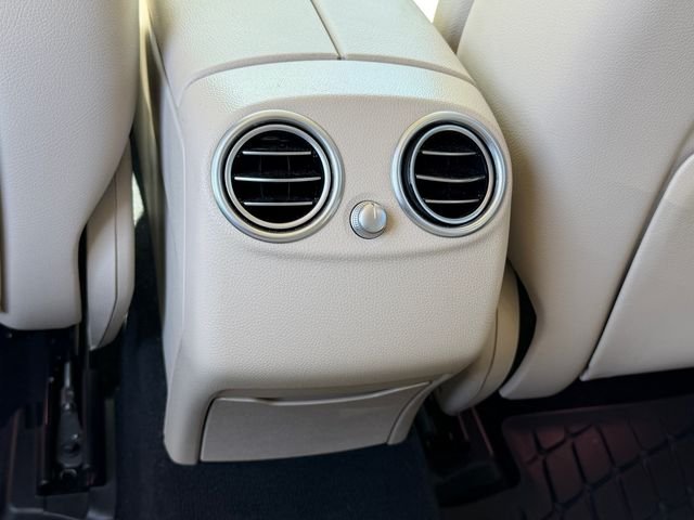Used 2022  Mercedes-Benz GLC 300 image 14
