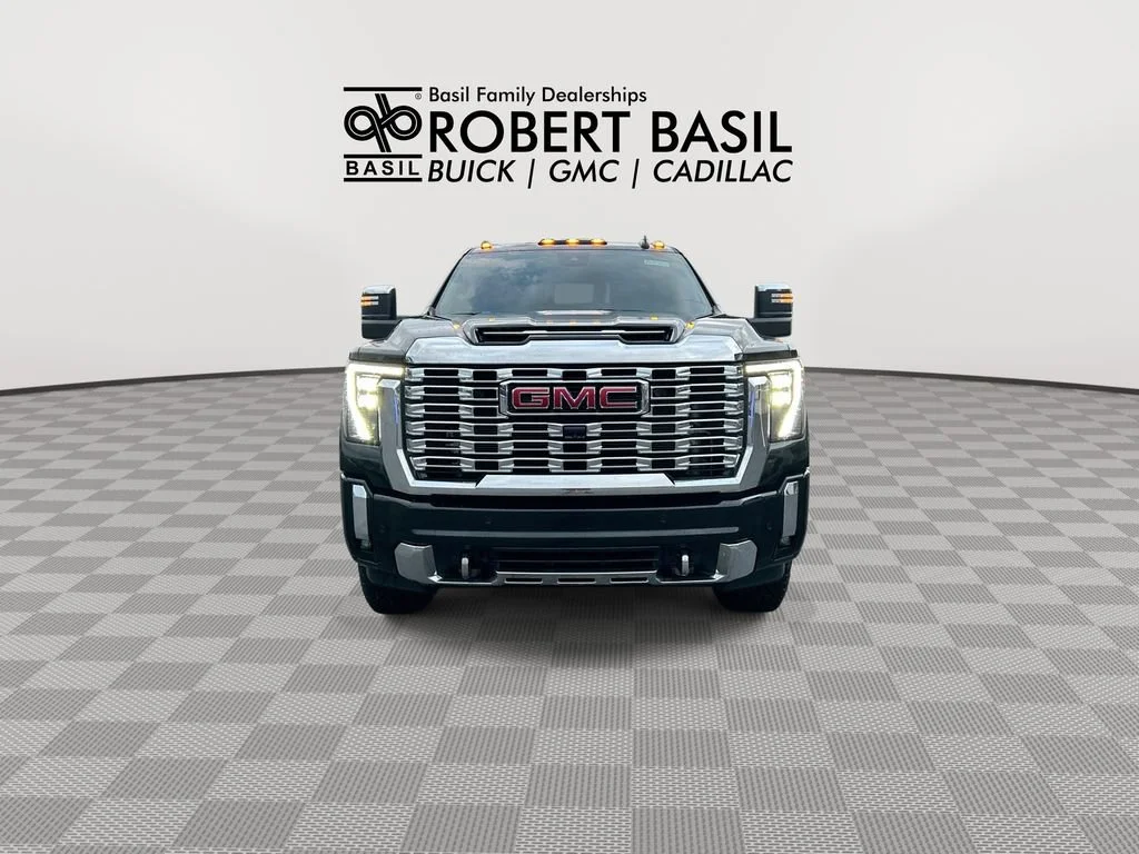 Used 2024 Onyx Black GMC Denali image 3