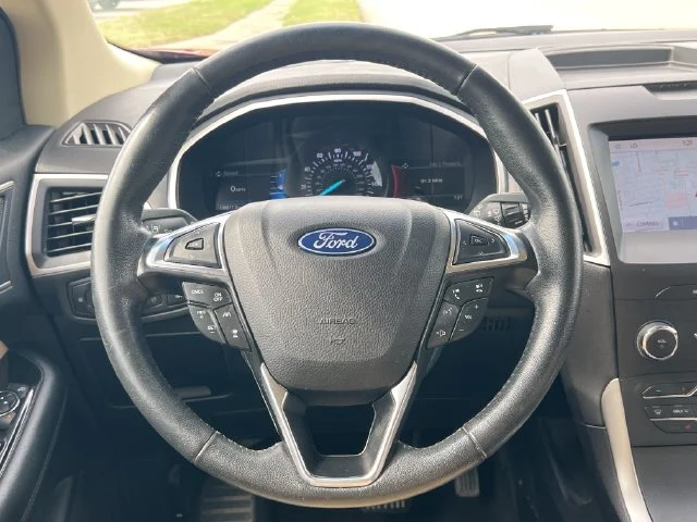 Used 2020 Red Ford SEL image 14