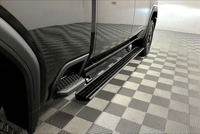 Used 2024 Onyx Black GMC Denali Ultimate image 44