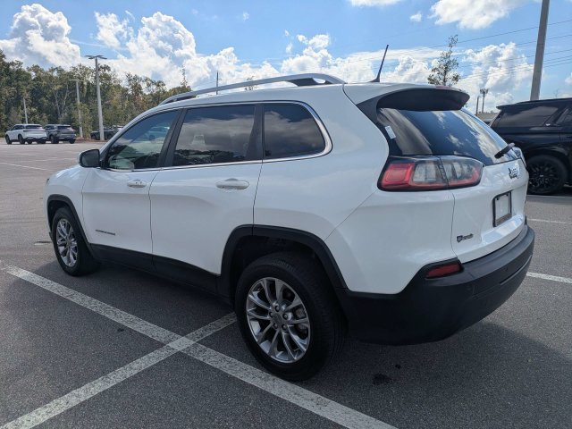 Used 2019 White Jeep Latitude Plus image 5