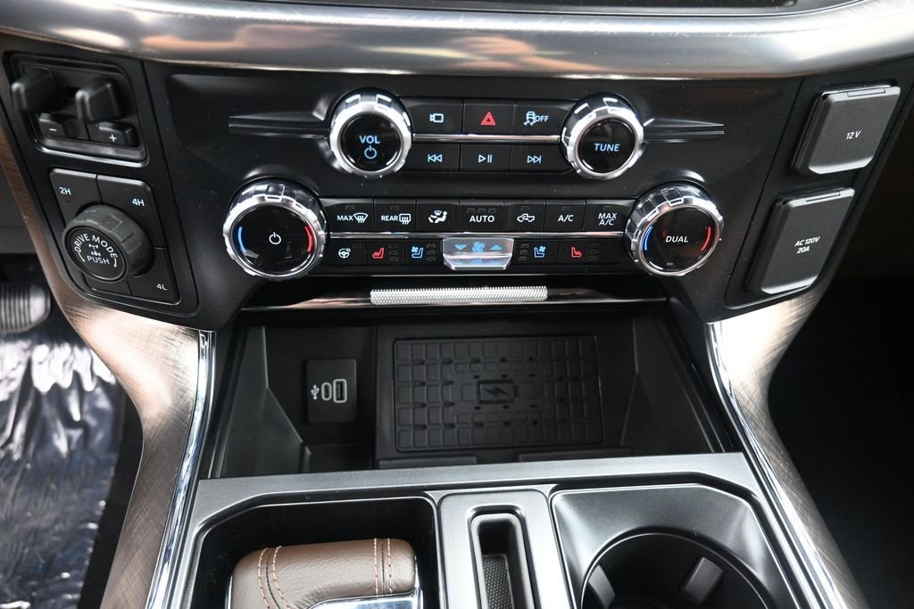 New 2026 Star White Metallic Tri-Coat Ford King Ranch® image 15