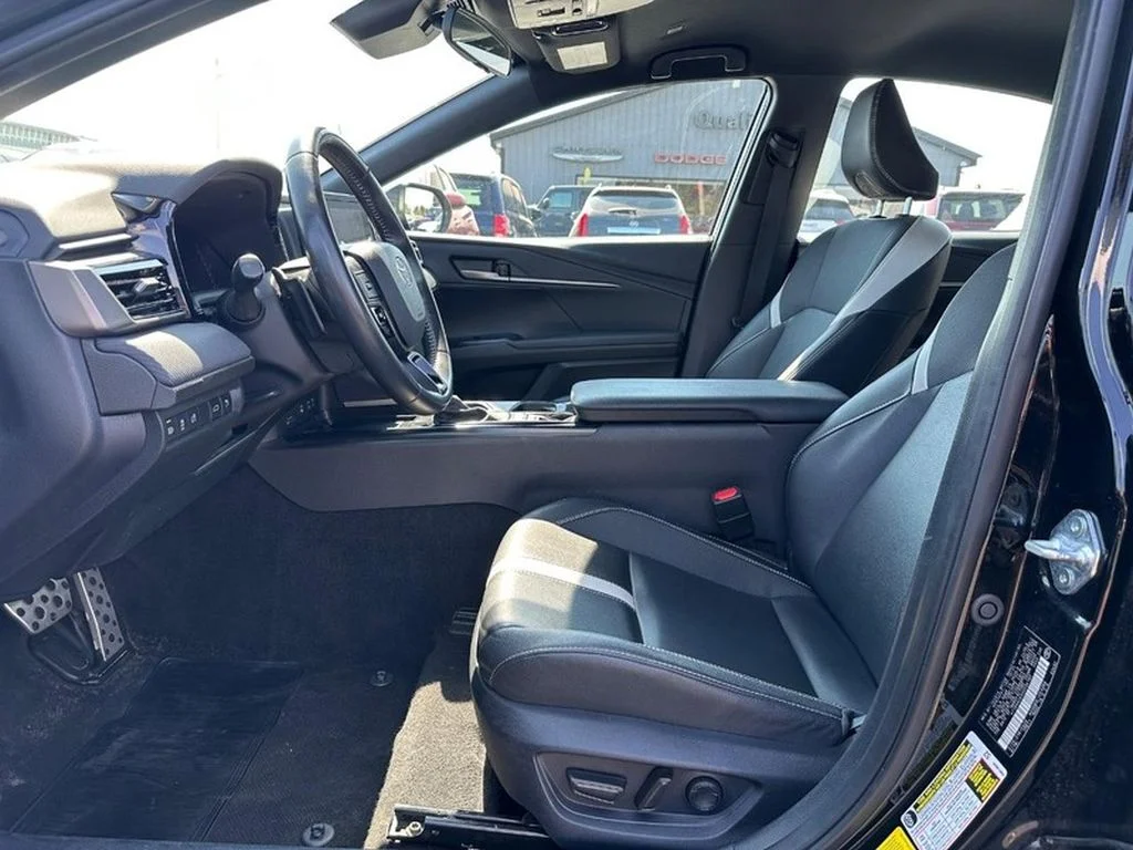 Used 2025 Midnight Black Metallic Toyota SE image 8