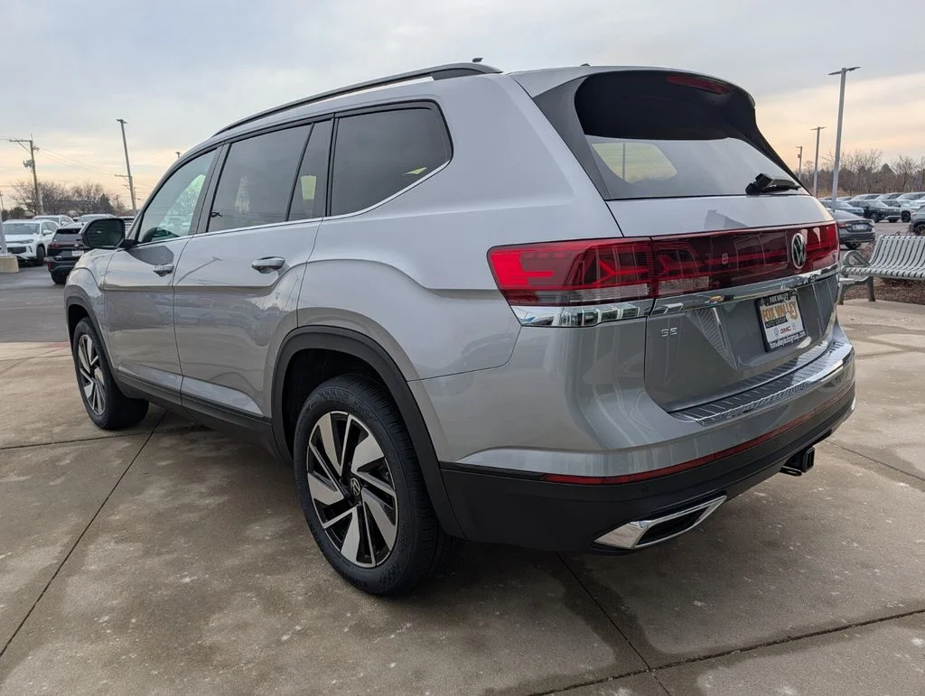 New 2026 Silver Volkswagen 2.0T SE w/Technology image 6