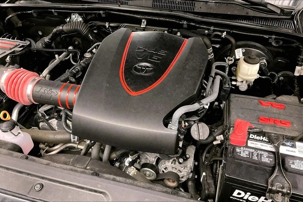 Used 2022 Gray Toyota SR5 image 39