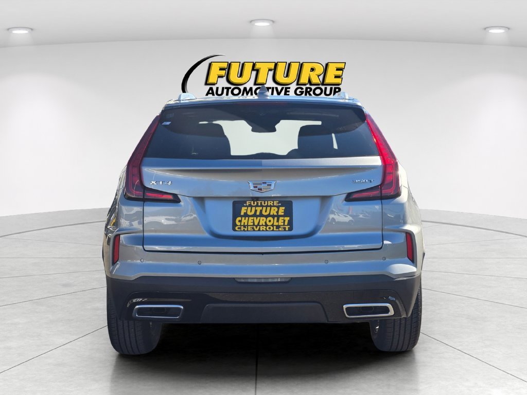 Used 2025 Silver Cadillac Premium Luxury image 5