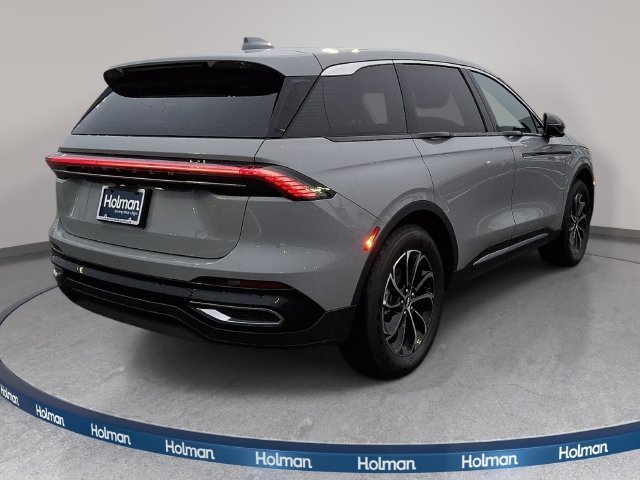 Used 2026 Gray Lincoln Premiere image 5