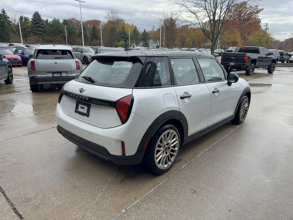 2025 Mini Cooper Hardtop Signature photo 4