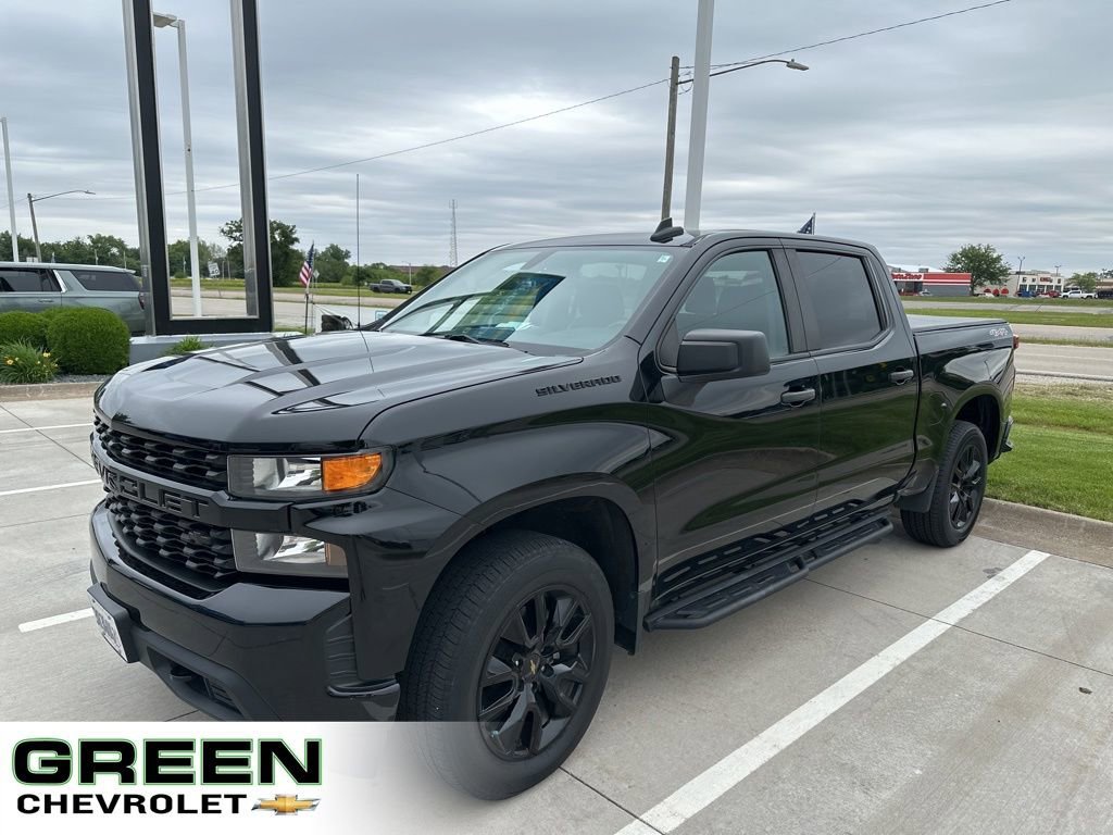 2021 Chevrolet Silverado 1500 Custom 4X4 Crew Cab Short Box's photo