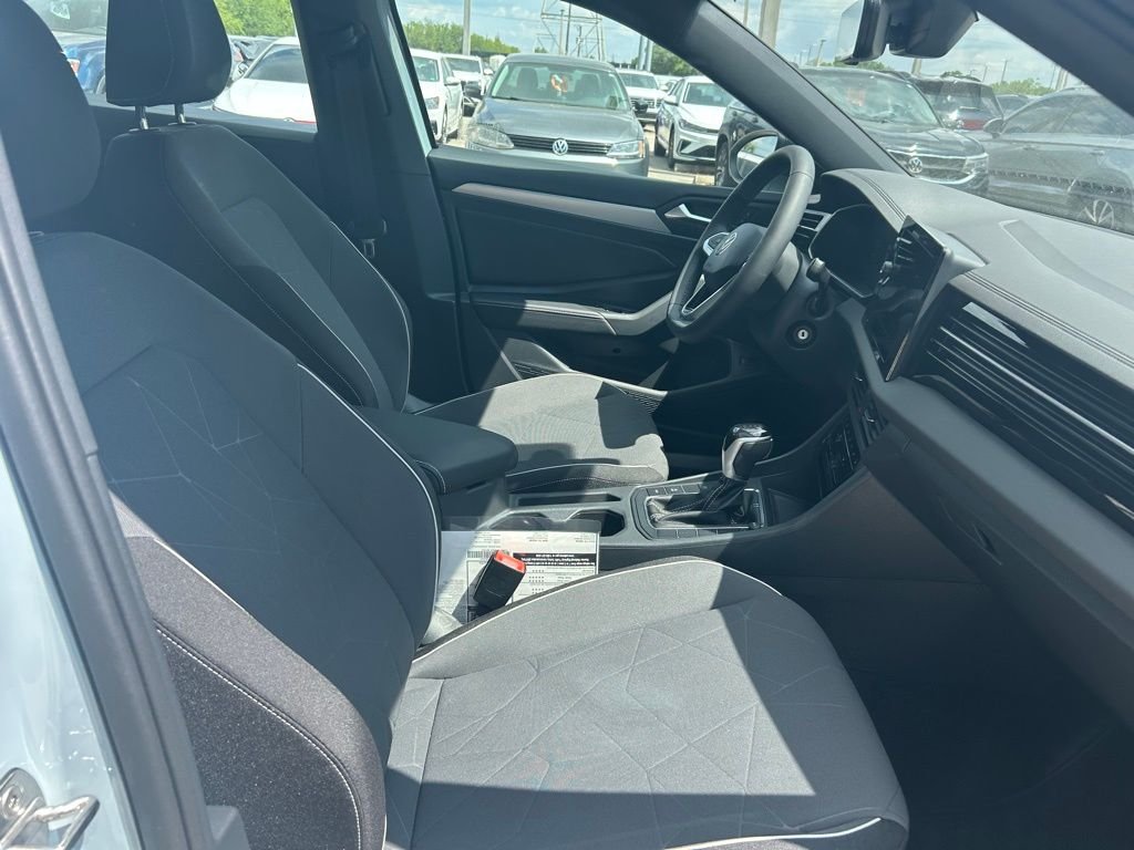 New 2026 Gray Volkswagen 1.5T Sport image 33
