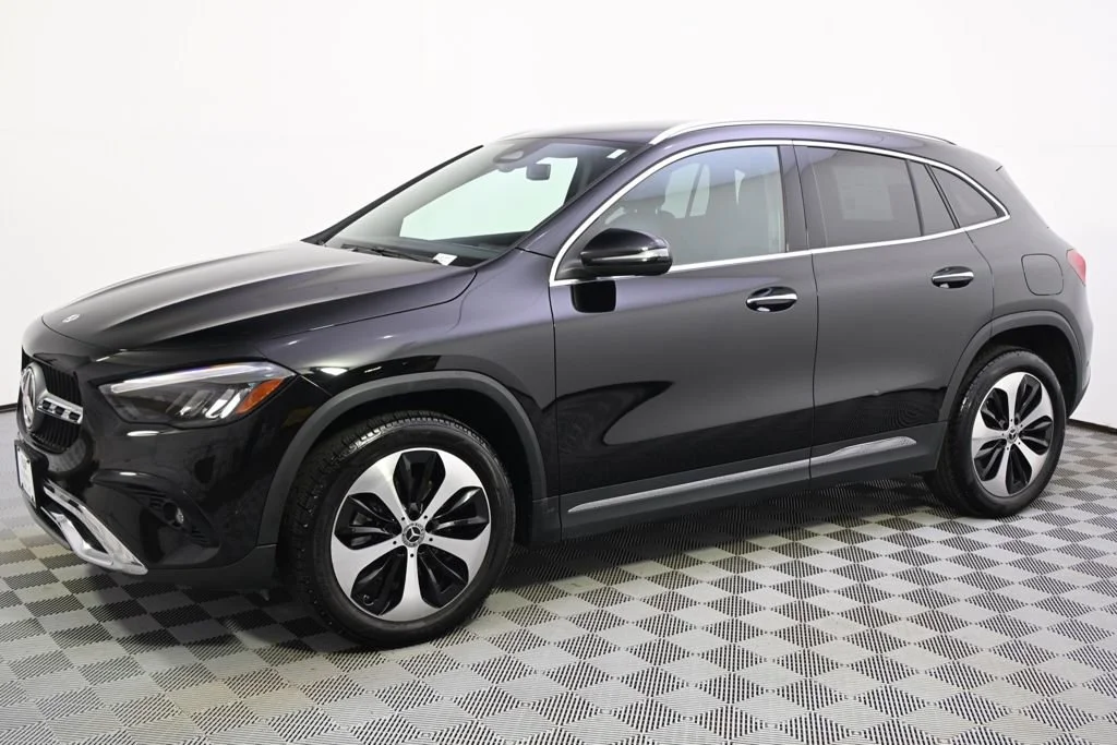 Used 2025 Mercedes-Benz GLA GLA250 with VIN W1N4N4HB8SJ651270 for sale in Minneapolis, Minnesota
