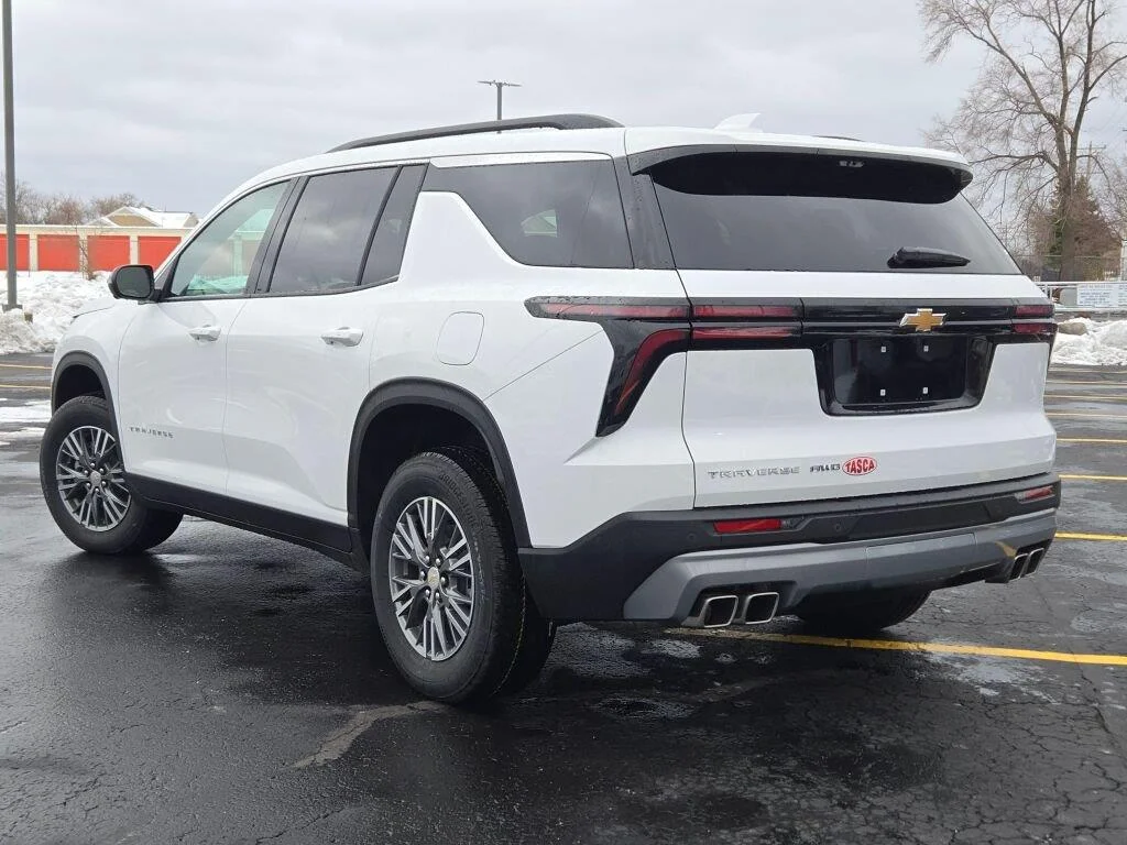 2026 Chevrolet Traverse LT - Photo 14