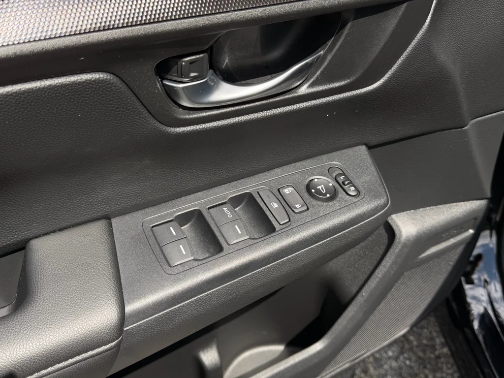 Used 2025 Crystal Black Pearl Honda LX image 13
