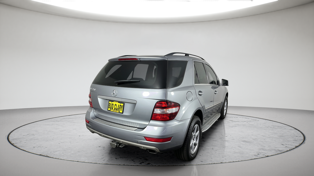 Used 2011  Mercedes-Benz ML 350 image 7