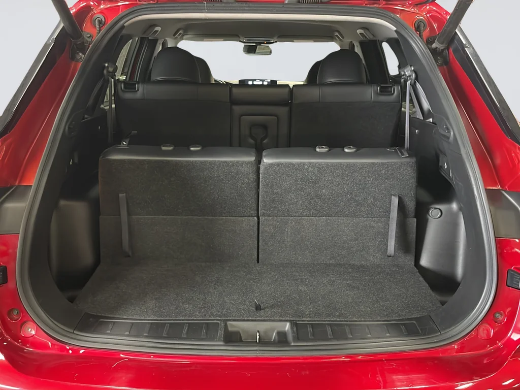 Used 2024 Red Mitsubishi SE image 35