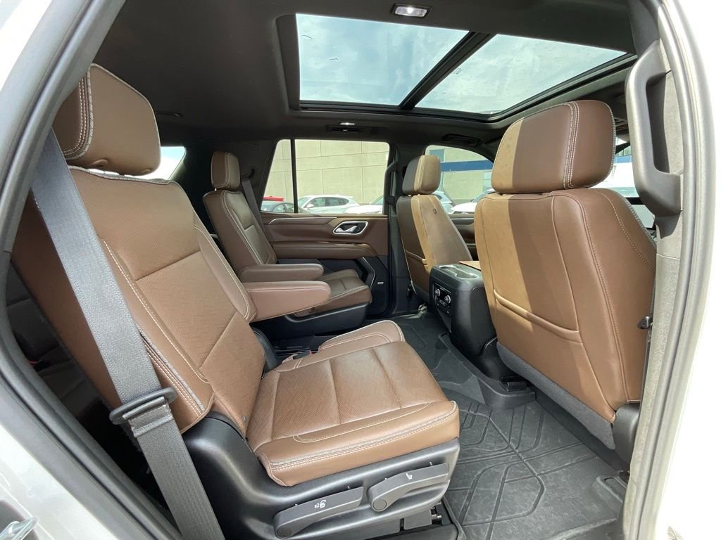 Used 2023 Beige Chevrolet High Country image 21