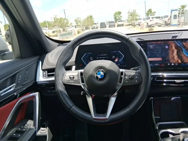 Used 2025 Silver BMW xDrive28i image 9
