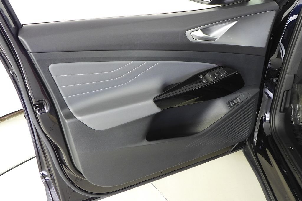 Certified Used 2023 Black Volkswagen Pro S image 11