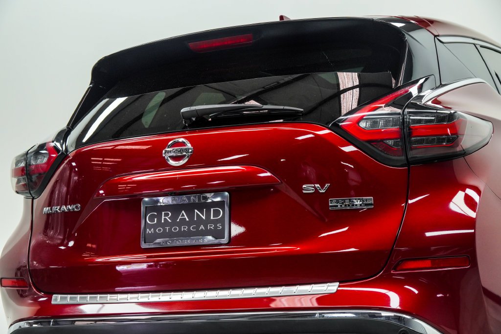 Used 2021 Red Nissan SV image 13