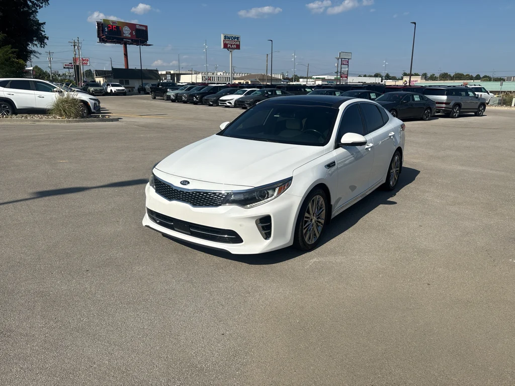 Used 2016 Snow White Pearl Kia SXL Turbo image 3