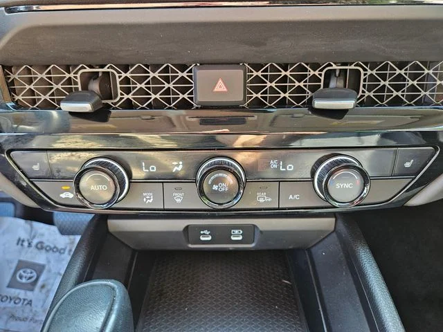 Used 2023 Blue Honda EX-L image 28