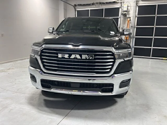 New 2026 Diamond Black Crystal Pearl-Coat Exterior Paint RAM Laramie image 2