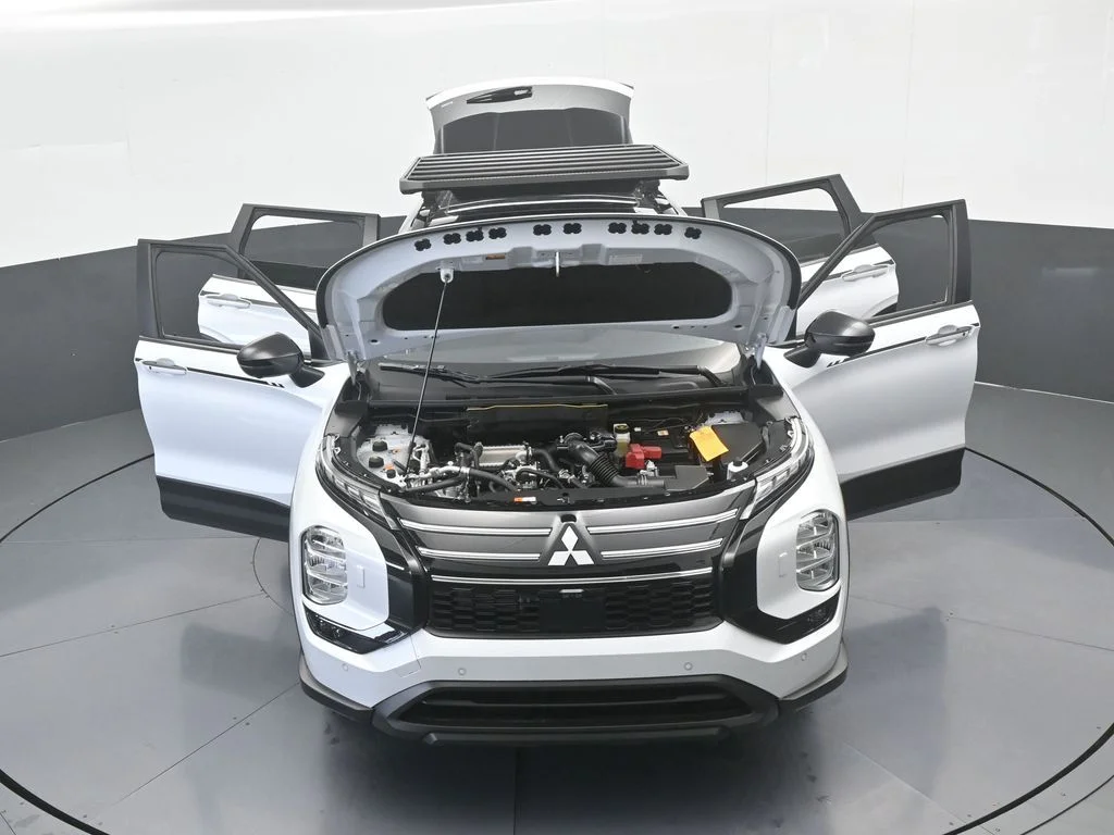 New 2026 White / Black Mitsubishi Trail Edition image 82