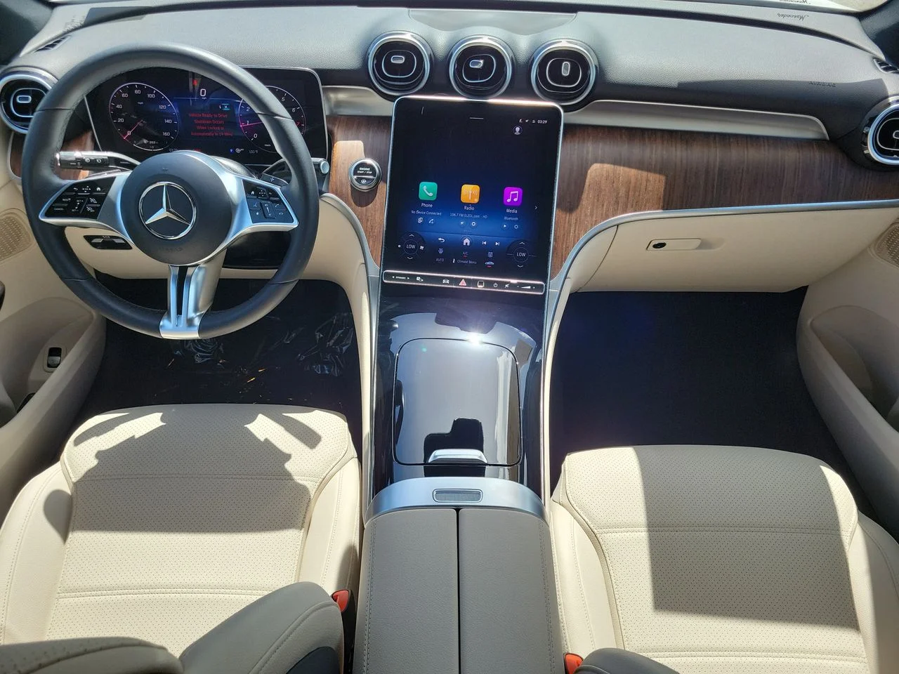 Used 2026 White Mercedes-Benz GLC 300 image 14