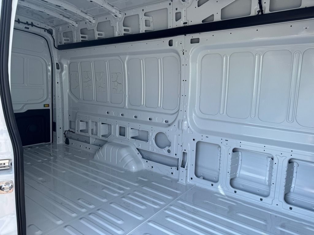 New 2026 Oxford White Ford Cargo Van image 10