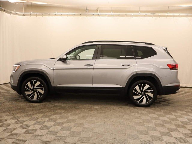 New 2026 Silver Mist Metallic Volkswagen 2.0T SE W/TECHNOLOGY image 2