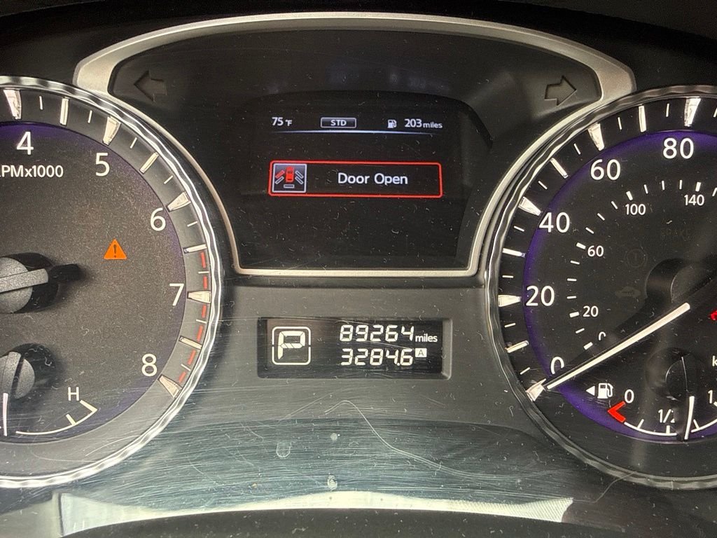 Used 2018 Black Obsidian INFINITI Base image 17