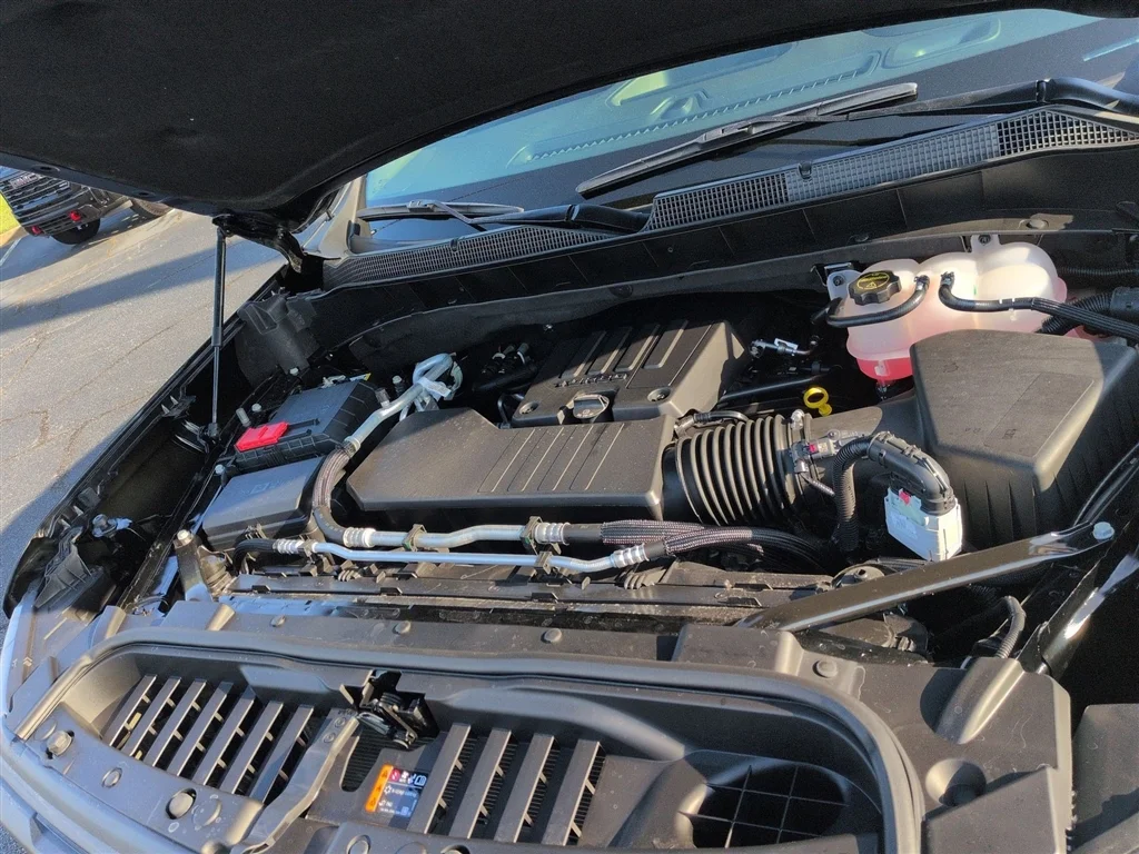 Used 2026 Black Chevrolet Custom image 30