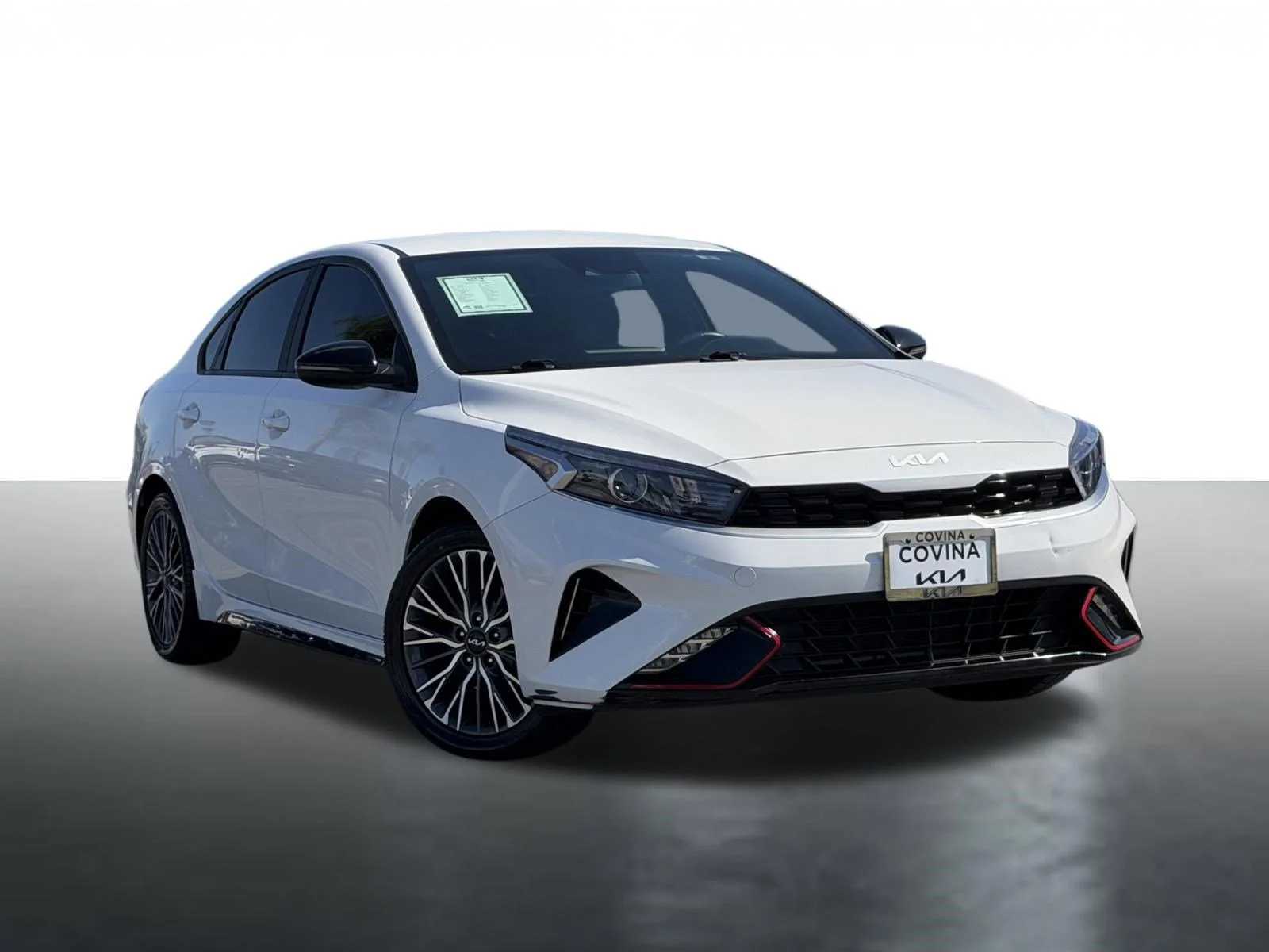 2023 Kia Forte GT-Line AT's photo